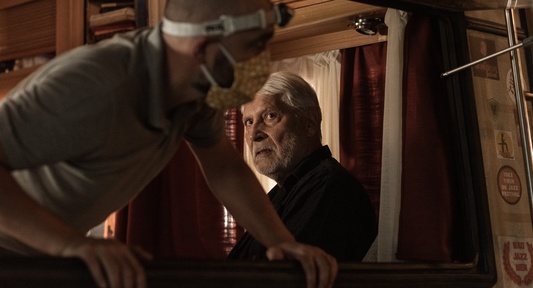 Boris Cavazza na snemanju filma Dedek gre na jug (s.d.).