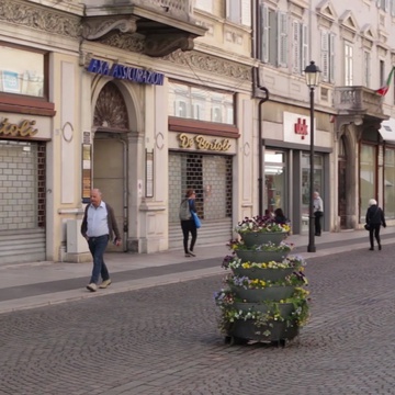 Still frame Trenutki pred zbujenjem (2019)