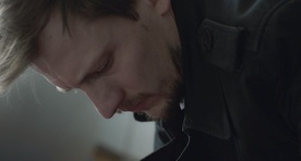 Jernej Gašperin v filmu Nihče ni rekel, da te moram imeti rad (2019).