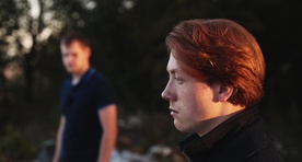 Emil Køster v filmu The Stranger (2023).