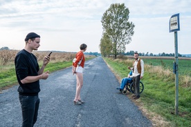 Áron Horváth Botka, Miha Štampah, Lara Maria Vouk on the set of Sčasoma (2019).