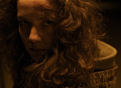 Lara Wolf Završnik v filmu Dekle noči (2026).