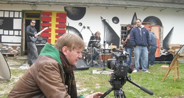 Boris Petkovič on the set of V letu hip hopa (2010).