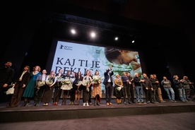 Distribucijska premiera Kaj ti je deklica (2025)