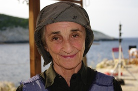 Ivanka Mežan on the set of Morje v času mrka (2008).