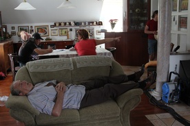 fotografija s snemanja V postelji s Titom (2015)