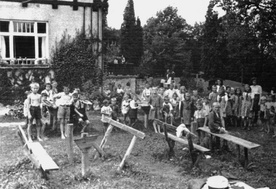 Arhivsko gradivo uporabljeno v Otroci s Petrička (2007).