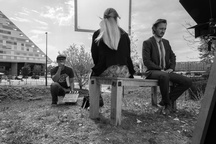 Blaž Setnikar, Lara Fortuna on the set of Klarin ples (2023).