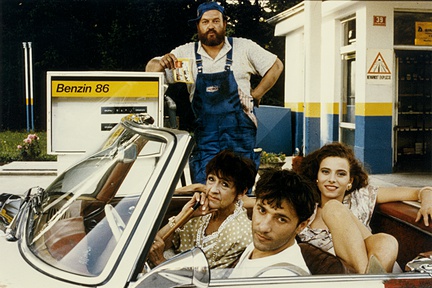 Marko Derganc, Bojan Emeršič, Nataša Matjašec Rošker, Majolka Šuklje on the set of Babica gre na jug (1991).