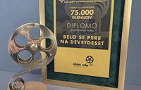 Tretja zlata rola za Belo se pere na devetdeset: film je videlo že več kot 80 tisoč ljudi
