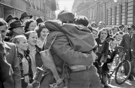 Archival image used in Dan zmage (2025).