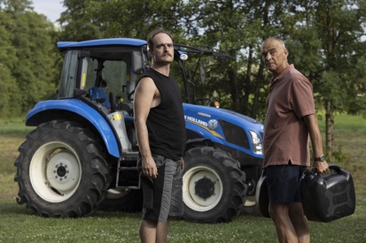 Gregor Gruden, Igor Samobor na snemanju filma Skriti ljudje (2025).