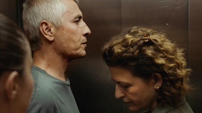 Kader iz filma Shame and Money (2026)