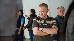 Emir Hadžihafizbegović v filmu Muškarci ne plaču (2017).