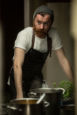 Moamer Kasumović in Nekoč so bili ljudje (2021).