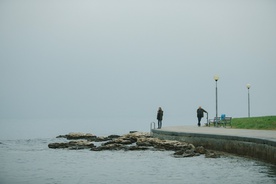 Urša Menart, Peter Musevski v filmu Polsestra (2019).