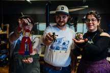 Domen Sajovic na snemanju filma Močerad (s.d.).