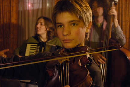 Marko Kovačević v filmu Estrellita – pesem za domov (2006).