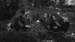 Diana Kolenc, Tanja Potočnik, Alenka Tetičkovič, Ana Urbanc in Juha z arzenikom (2025).