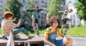 Youri Friderich, Niko Lemark, David Trontelj, Kaja Zabret, Kaja Šuštar on the set of Igrišča ne damo! (2024).