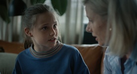 Isabel Gradišnik, Jana Zupančič v filmu Drobna ptica (s.d.).