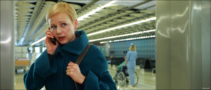 Polona Juh v filmu Lahko noč, gospodična (2011).