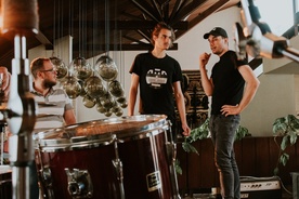 Anže Mulej, Jon Razinger, Ciril Zupan on the set of Masharik ~ Stran od oči (2022).