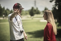 Jan Fabris, Lara Fortuna na snemanju filma Voajerka (2024).