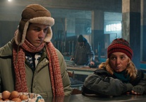 Adalgisa Manfrida, Massimiliano Motta v filmu Ultimo schiaffo (2025).