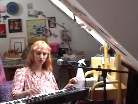 Ajda Pirtovšek v filmu Želim ti vse najboljše (2026).