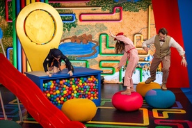 Patrik Novak (II), Zarja Razložnik, Nik Škrlec in Albertov lov na zaklad (2024).