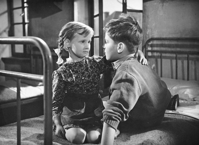 Eveline Wohlfeiler, Tugo Štiglic v filmu Dolina miru (1956).