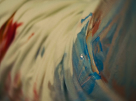 Still frame Amor in psiha (2025)