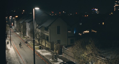 Kader iz filma Zemljo krast (2025)