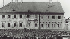Archival image used in Praznik mladinske pesmi (2025).