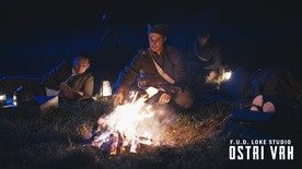 Kader iz filma Ostri vrh (2025)