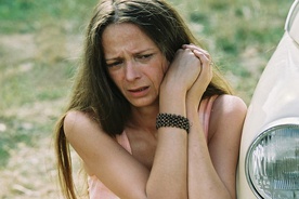 Sonja Savić on the set of Odgrobadogroba (2005).