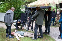 Gregor Baković on the set of Hotel Alkohol (s.d.).