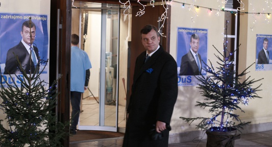 Valter Dragan v filmu Volilni molk (2009).
