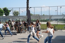 fotografija s snemanja Smrdljivc (2025)