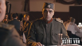 Kader iz filma Ostri vrh (2025)