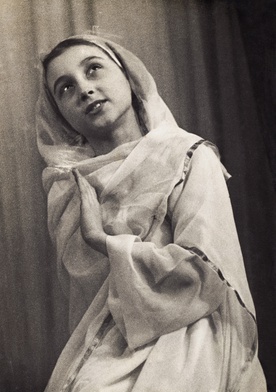 Archival image used in Skozi moje oči (2022).