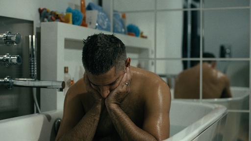 Sebastijan Cavazza v filmu Nahrani me z besedami (2012).