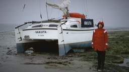 Milanka Lange Lipovec v arhivskem gradivu uporabljenem v filmu Morjepisci (2025).