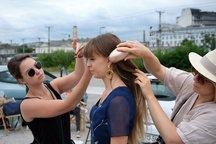 Lea Bole, Lara Fortuna na snemanju filma Izginotje Evelin Gale (2023).