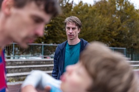 Jure Henigman, Nejc Cijan Garlatti, Liam Benjamin Štante na snemanju filma Izgubljeni sin (s.d.).