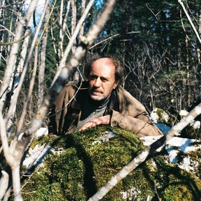 Janez Škof (I) on the set of Nevihta (2021).