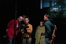 Anka Eržen, Jan Fabris, Vida Habjanič, Miha Rodman on the set of Spominjanje (2022).