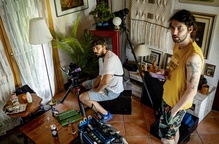 David Wetter Zagajšek, Fabris Šulin na snemanju filma Od zdaj naprej bo vse drugače (s.d.).