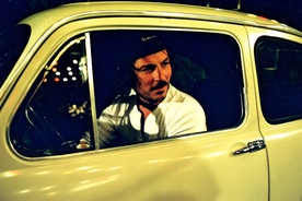 Drago Milinović on the set of Odgrobadogroba (2005).